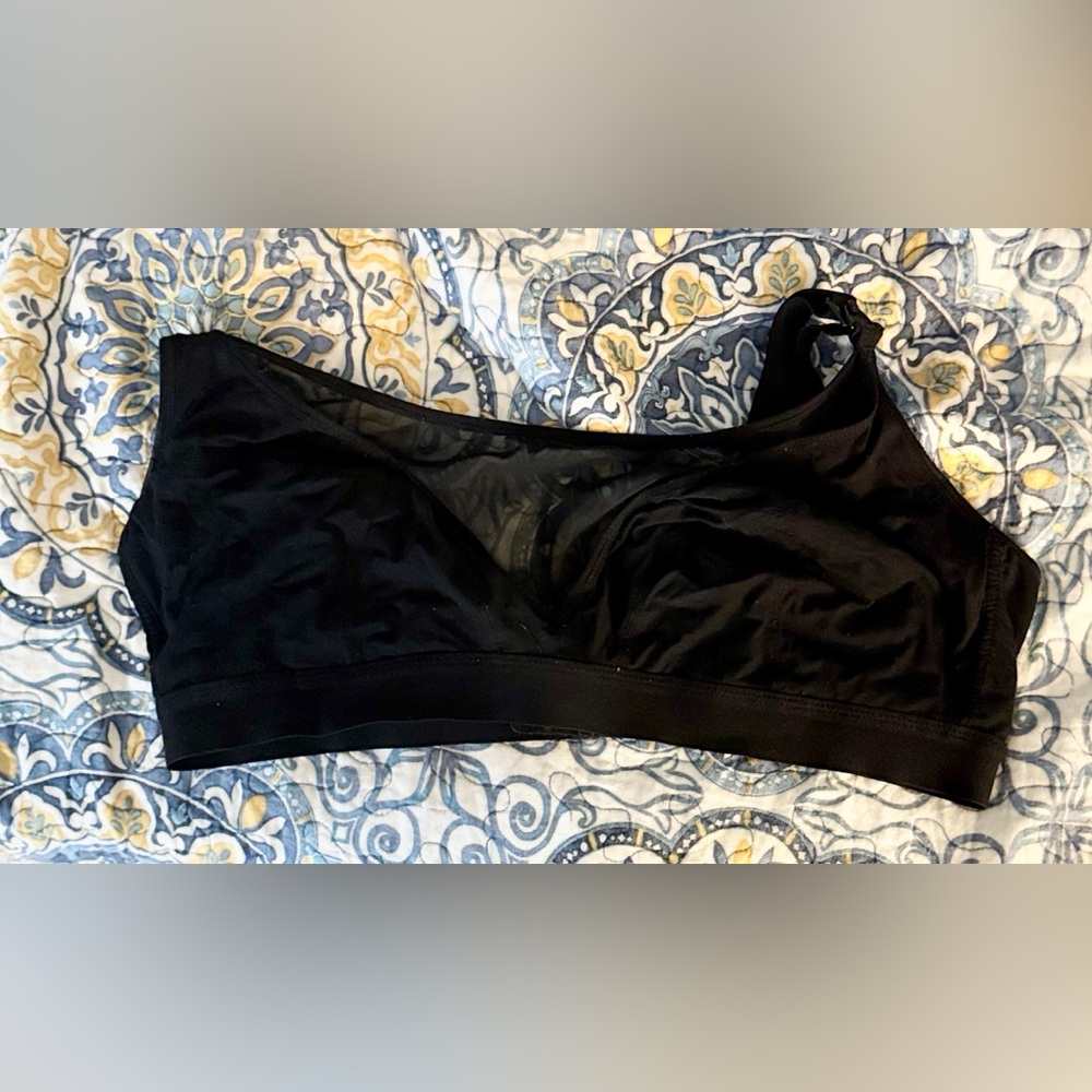 Black Nursing and Pumping Bra